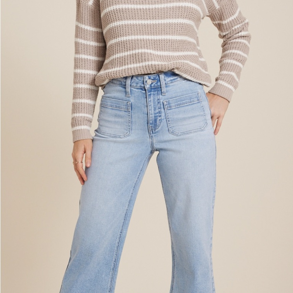 Light Wash Women's Jeans